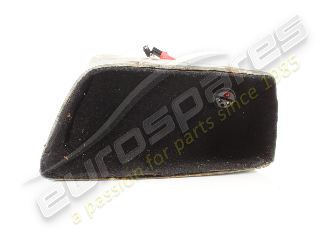 USADA FERRARI GUANTERA RHD NÚMERO DE PIEZA 62336500 (3) usada ferrari guantera rhd número de pieza 62336500 (3)