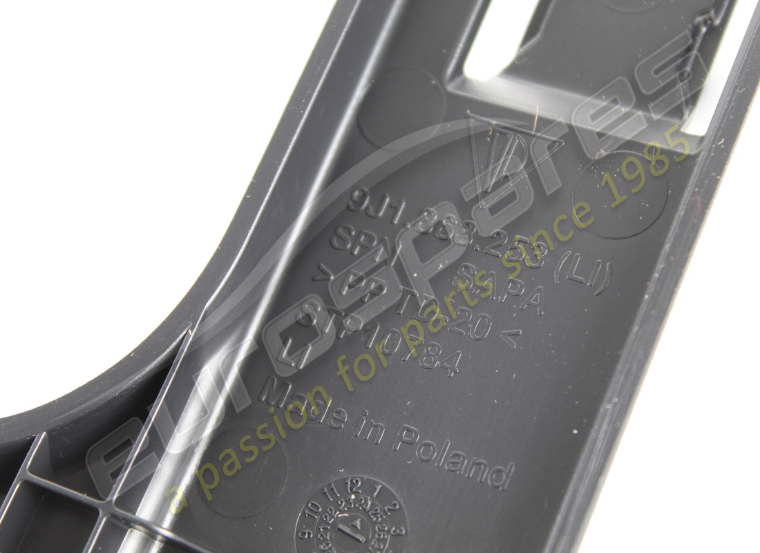 NUEVO PORSCHE RETENEDOR PARA TRIÁNGULO DE ADVERTENCIA NEGRO. NÚMERO DE PIEZA 9J1863253OK1 (4) nuevo porsche retenedor para triángulo de advertencia negro. número de pieza 9j1863253ok1 (4)