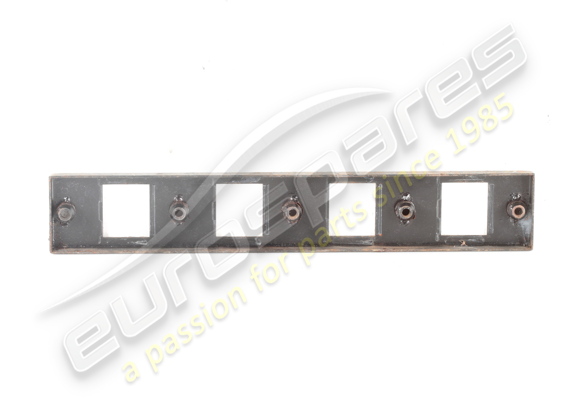 used maserati complete coils retaining cover. part number 578982000 (3)