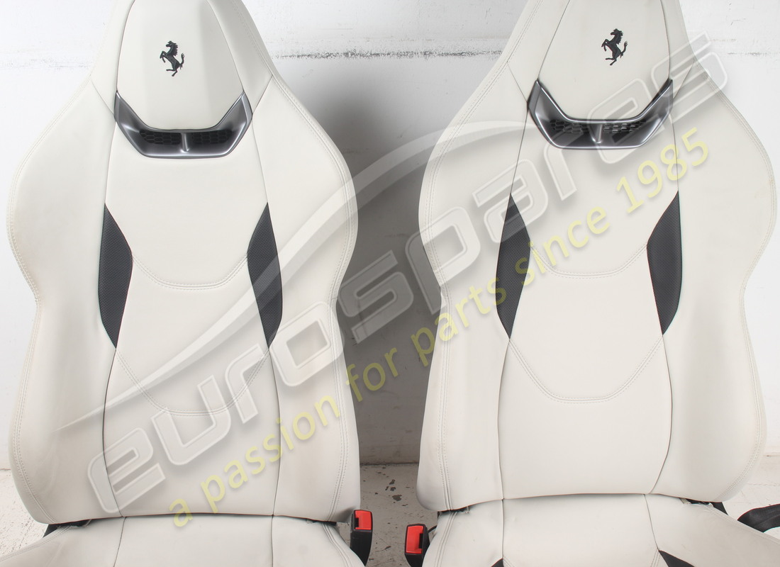 usado ferrari par de seats gris claro. número de pieza eap1723563 (4)