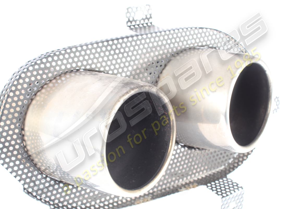 REJILLA DE TUBO DE ESCAPE IZQUIERDA FERRARI USADA. NÚMERO DE PARTE 86090500 (2) rejilla de tubo de escape izquierda ferrari usada. número de parte 86090500 (2)