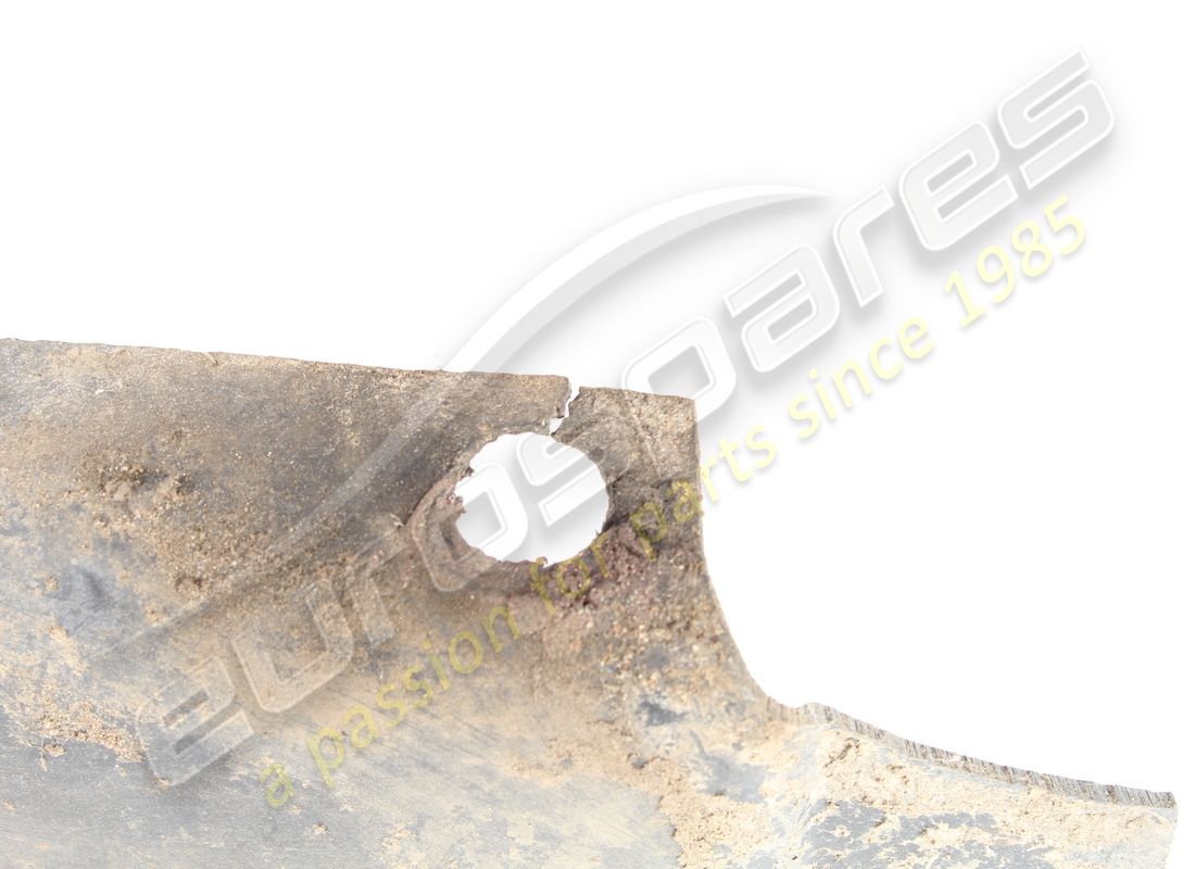 USADO MASERATI PROTECCIÓN DE PASAJE DE RUEDA DELANTERO IZQUIERDO. NÚMERO DE PIEZA 372500525 (4) usado maserati protección de pasaje de rueda delantero izquierdo. número de pieza 372500525 (4)