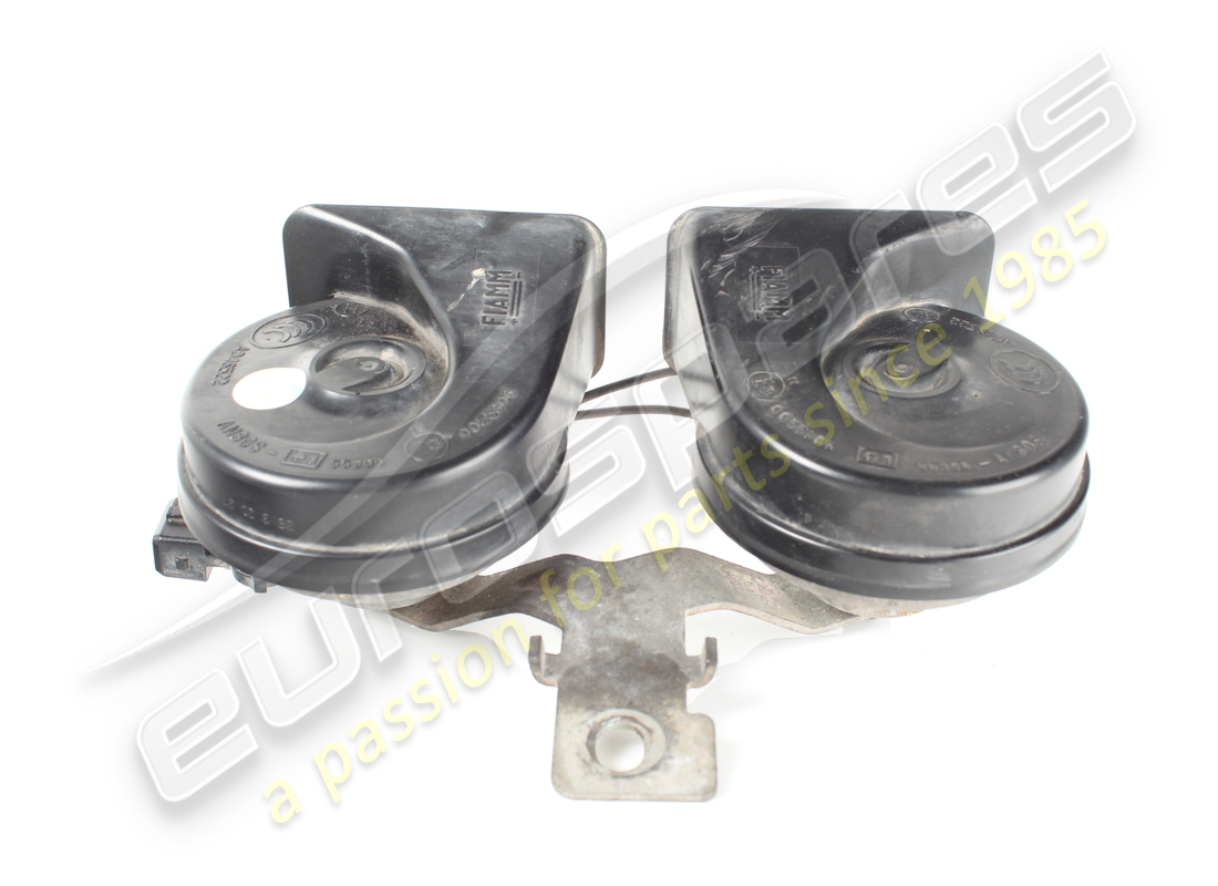 bocina usada ferrari completa con soporte. número de pieza 251347 (2)