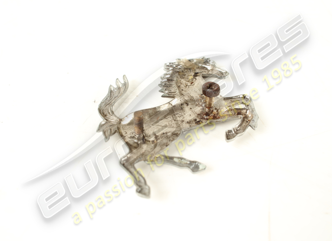 emblema del caballo rampante usado ferrari. número de pieza 60032109 (2)