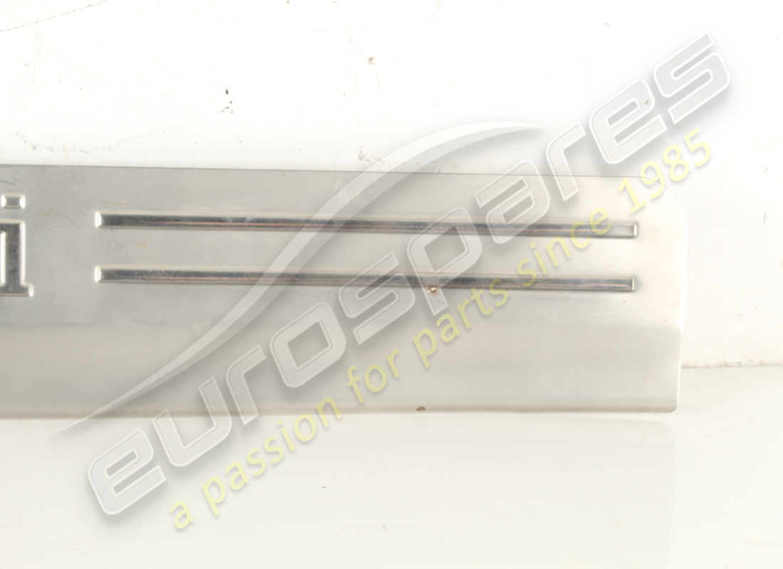 PLACA DE RACOR IZQUIERDA FERRARI USADA. NÚMERO DE PARTE 81362300 (3) placa de racor izquierda ferrari usada. número de parte 81362300 (3)