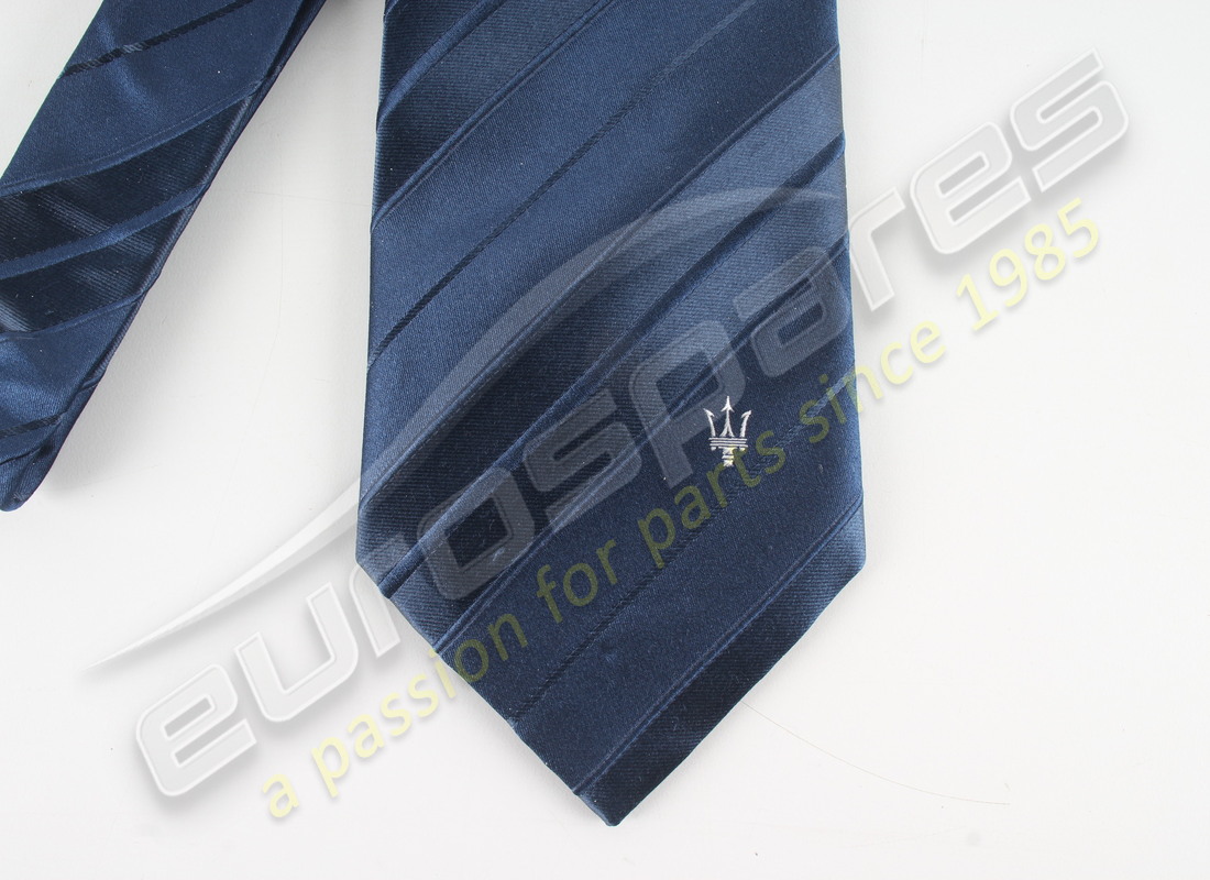 corbata de traje nueva maserati. número de pieza eap1553117 (4)