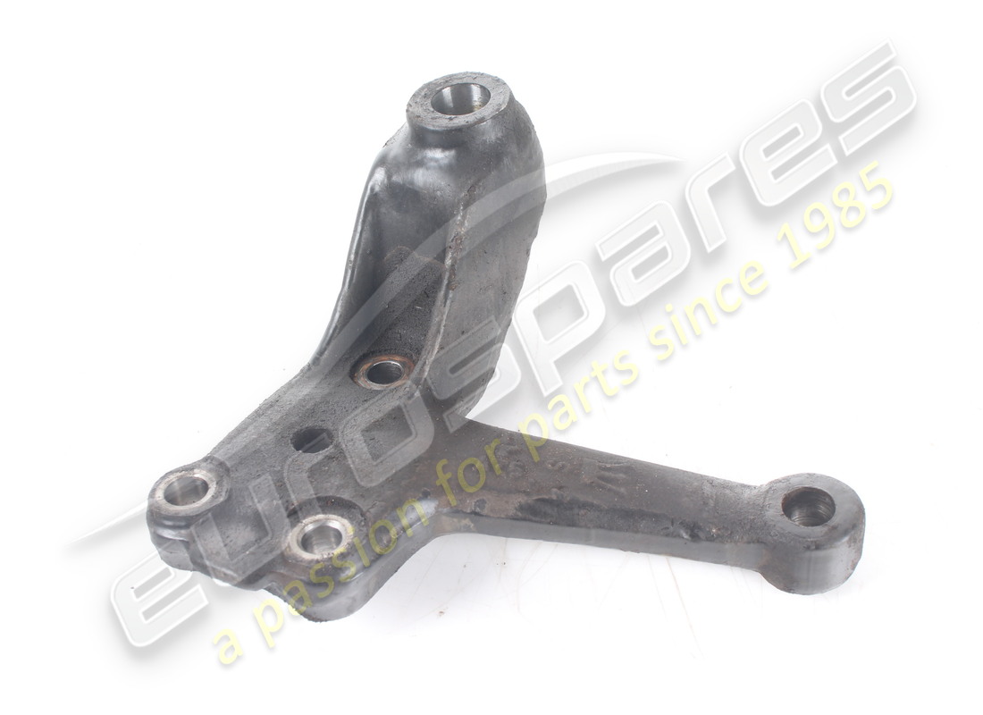 ACOPLAMIENTO DE BRAZO IZQUIERDO USADO Maserati. NÚMERO DE PIEZA 366600305 (1)