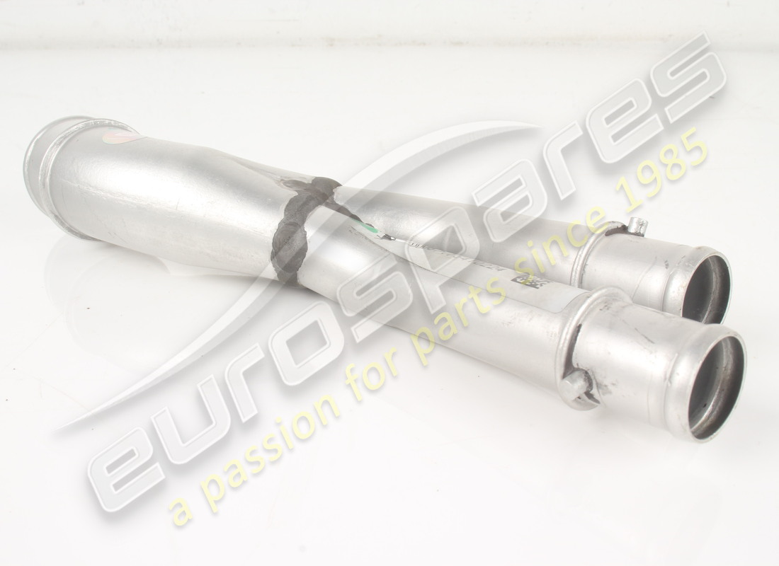 USADO Ferrari SISTEMA DE ENFRIAMIENTO DE BOBINA TRES AGUAS. NÚMERO DE PIEZA 871754 (1)