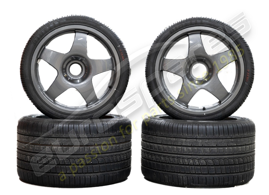 JUEGO DE RUEDAS SPEEDLINE LM USADAS Ferrari, 18 PULGADAS. NÚMERO DE PIEZA EAP748269 (1)