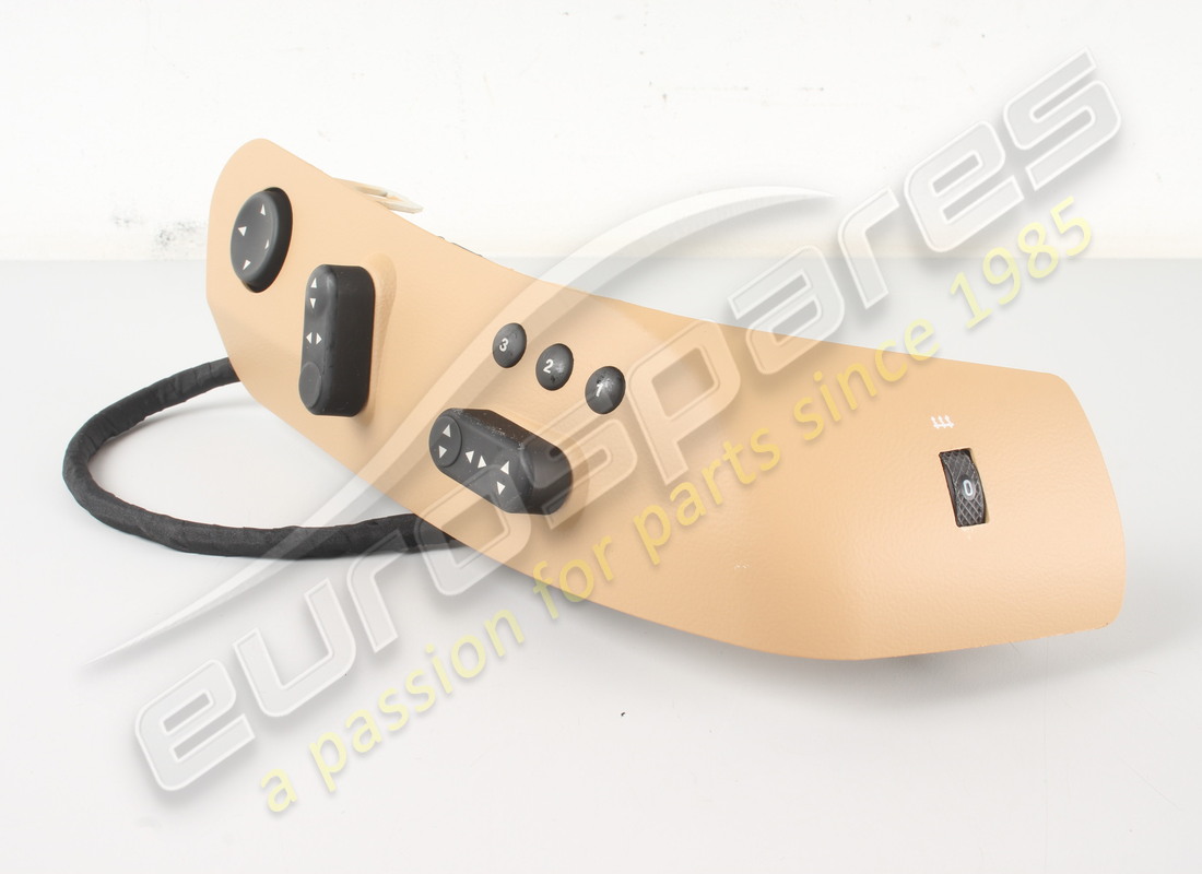 NUEVO (OTRO) Maserati PANEL DE BOTONES DE CONTROL DERECHO CON RHD, BEIGE. NÚMERO DE PIEZA 981321830 (1)