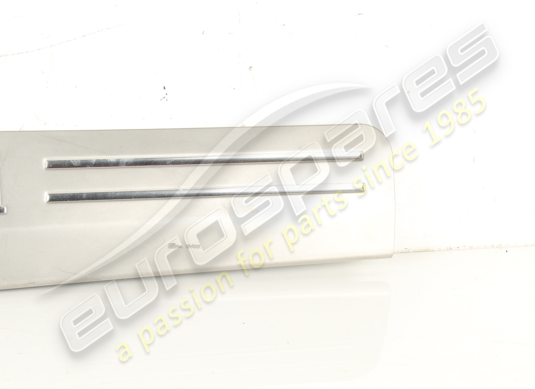 PLACA DE RACOR IZQUIERDA FERRARI USADA. NÚMERO DE PARTE 81362300 (3) placa de racor izquierda ferrari usada. número de parte 81362300 (3)