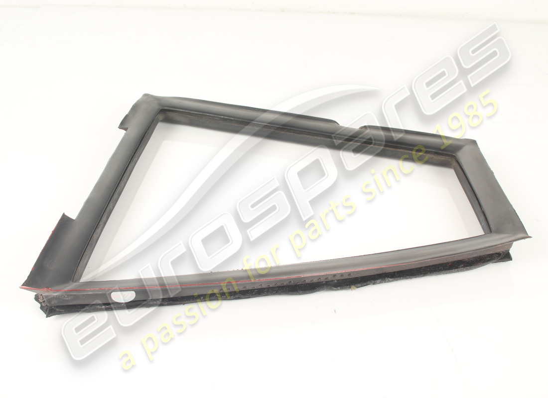 USADO Ferrari LUZ TRASERA DERECHA DE GOMA GTS. NÚMERO DE PIEZA 60522800 (1) USADO Ferrari LUZ TRASERA DERECHA DE GOMA GTS. NÚMERO DE PIEZA 60522800 (1)