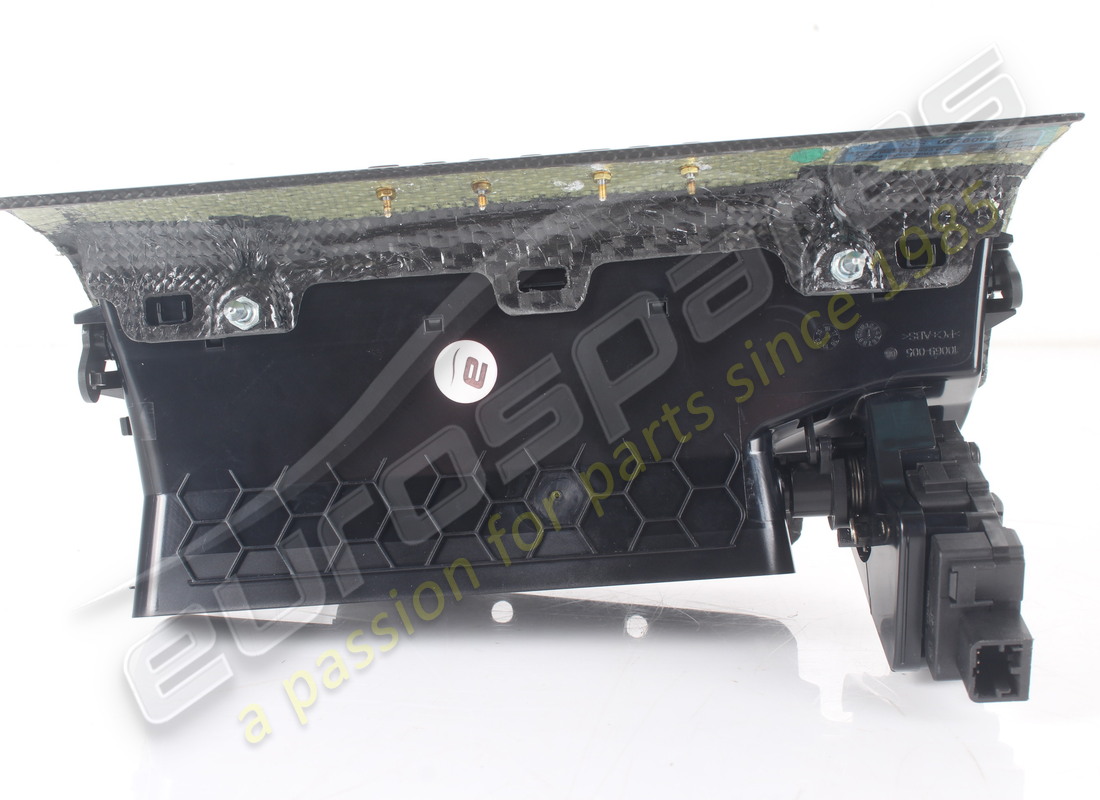 USADO EUROSPARES VENTILACIÓN CENTRAL COMPLETA EN CARBONO. NÚMERO DE PIEZA EAP1723825 (5) usado eurospares ventilación central completa en carbono. número de pieza eap1723825 (5)