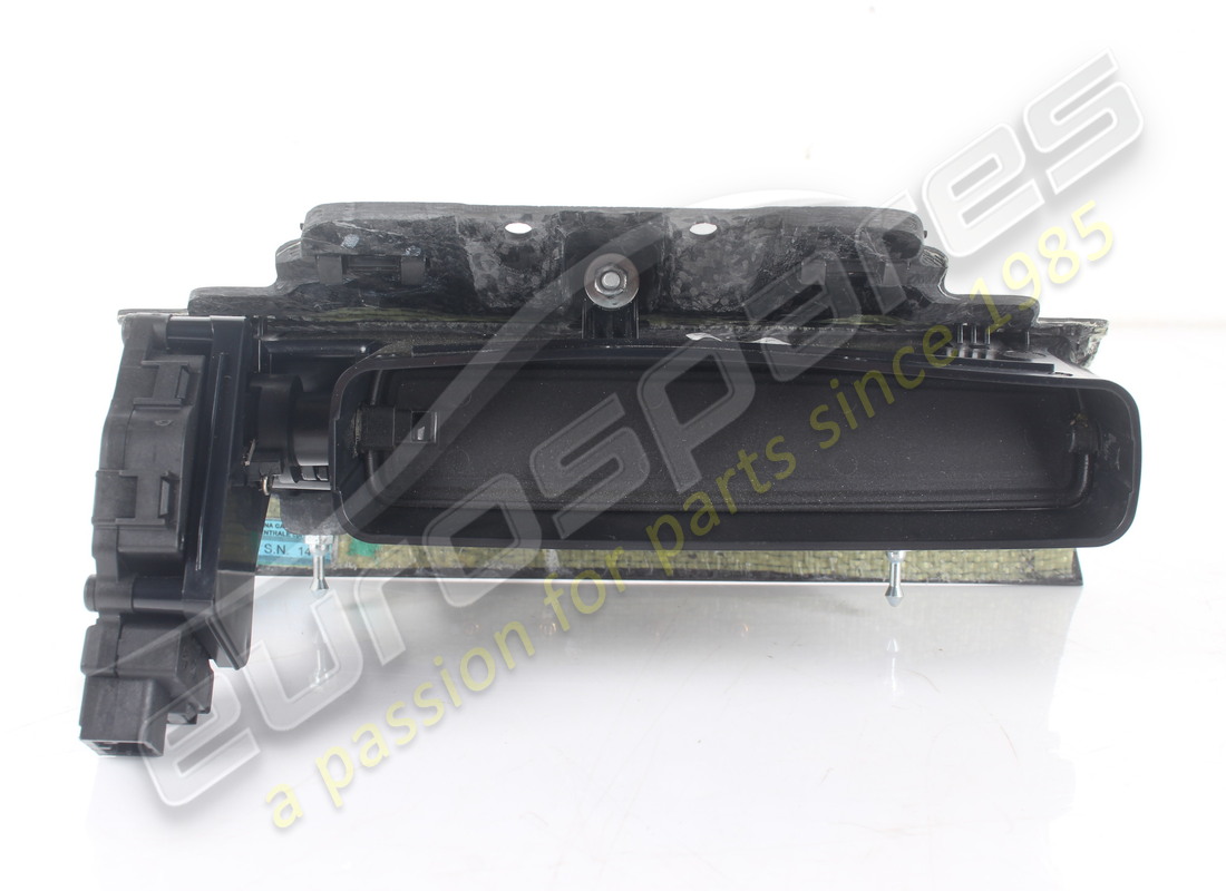 USADO EUROSPARES VENTILACIÓN CENTRAL COMPLETA EN CARBONO. NÚMERO DE PIEZA EAP1723825 (3) usado eurospares ventilación central completa en carbono. número de pieza eap1723825 (3)