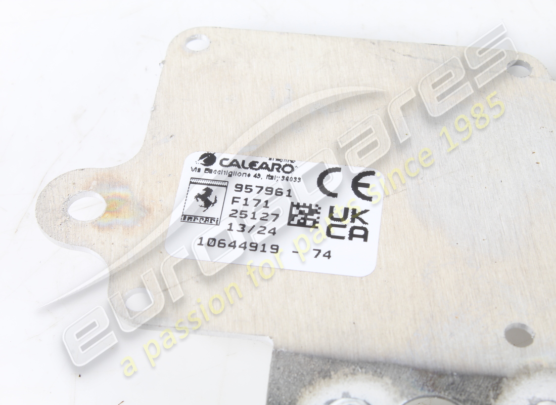 usada ferrari antena gnss. número de parte 957961 (3)