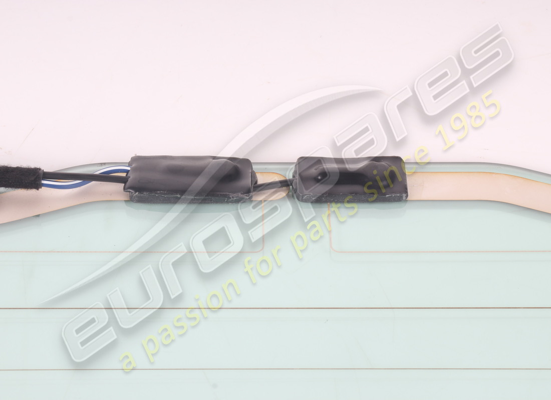 USADO FERRARI CRISTALLO LUNOTTO SCENDENTE. NÚMERO DE PARTE 903339 (6) usado ferrari cristallo lunotto scendente. número de parte 903339 (6)