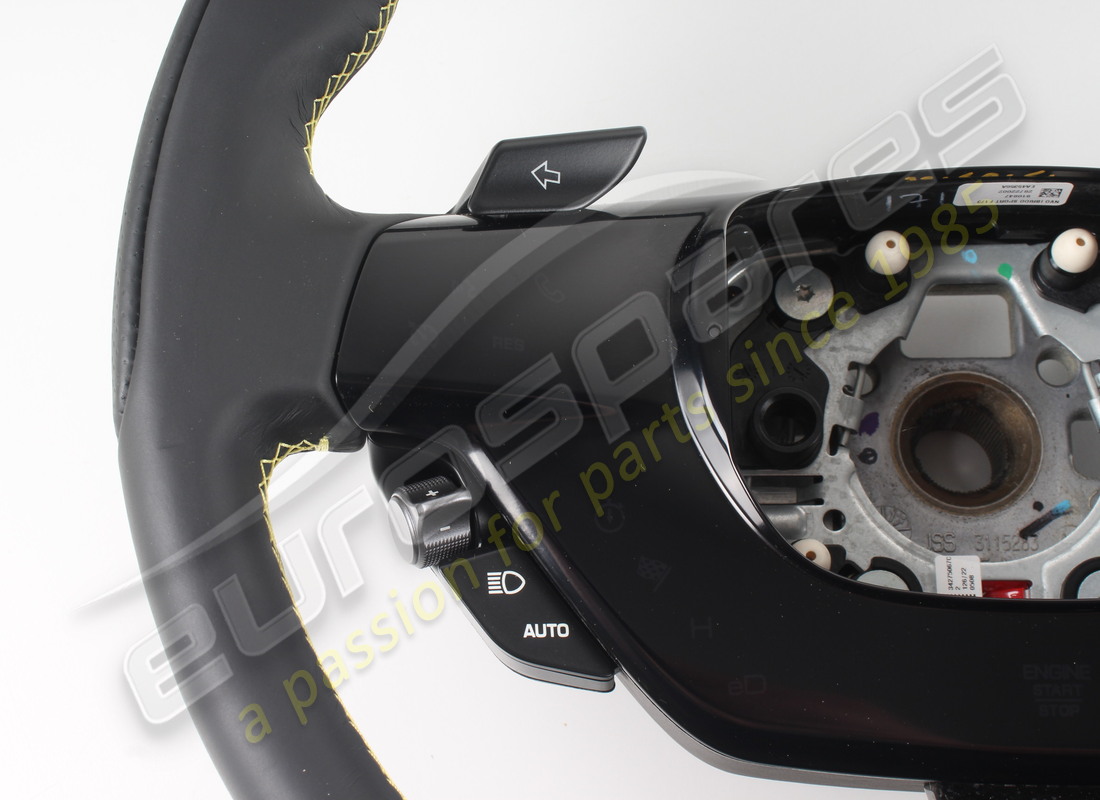 volante nuevo ferrari, carbono+led+sosp. número de pieza 910847 (3)