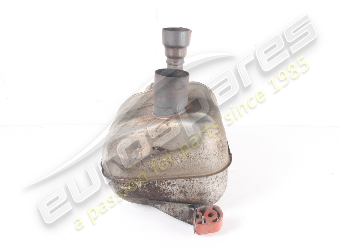 SILENCIADOR TRASERO DERECHO FERRARI USADO. NÚMERO DE PARTE 330051 (3) silenciador trasero derecho ferrari usado. número de parte 330051 (3)