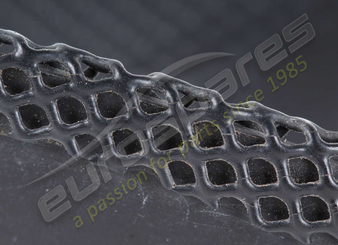 REJILLA DE LUZ TRASERA DERECHA COMPLETA USADA FERRARI. NÚMERO DE PIEZA 87921100 (6) rejilla de luz trasera derecha completa usada ferrari. número de pieza 87921100 (6)