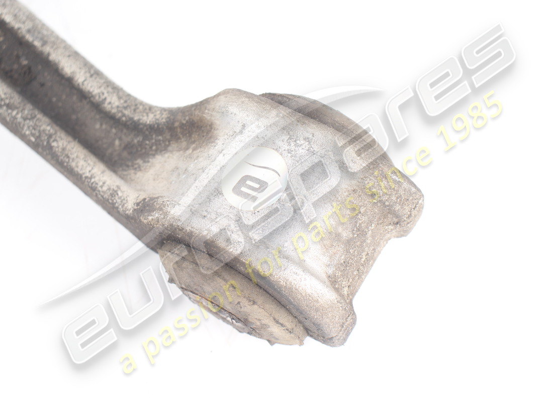 USADO MASERATI BRAZO INFERIOR DE SUSPENSIÓN DELANTERA IZQUIERDA. NÚMERO DE PARTE 366600119 (6) usado maserati brazo inferior de suspensión delantera izquierda. número de parte 366600119 (6)