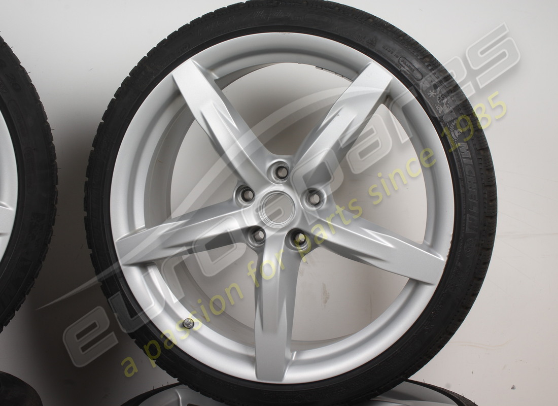 usado ferrari gtc4lusso llantas plateadas mate k. número de pieza 70004725 (4)