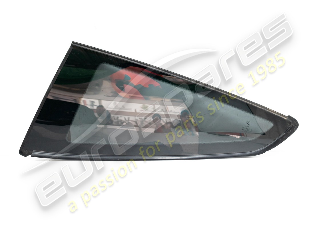 VENTANA TRASERA IZQUIERDA Ferrari USADA. NÚMERO DE PARTE 84342500 (1)