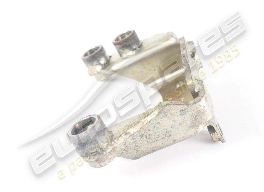 SOPORTE LIMITADOR DE RECORRIDO DEL BUJE DERECHO FERRARI USADO. NÚMERO DE PARTE 280020 (2) soporte limitador de recorrido del buje derecho ferrari usado. número de parte 280020 (2)