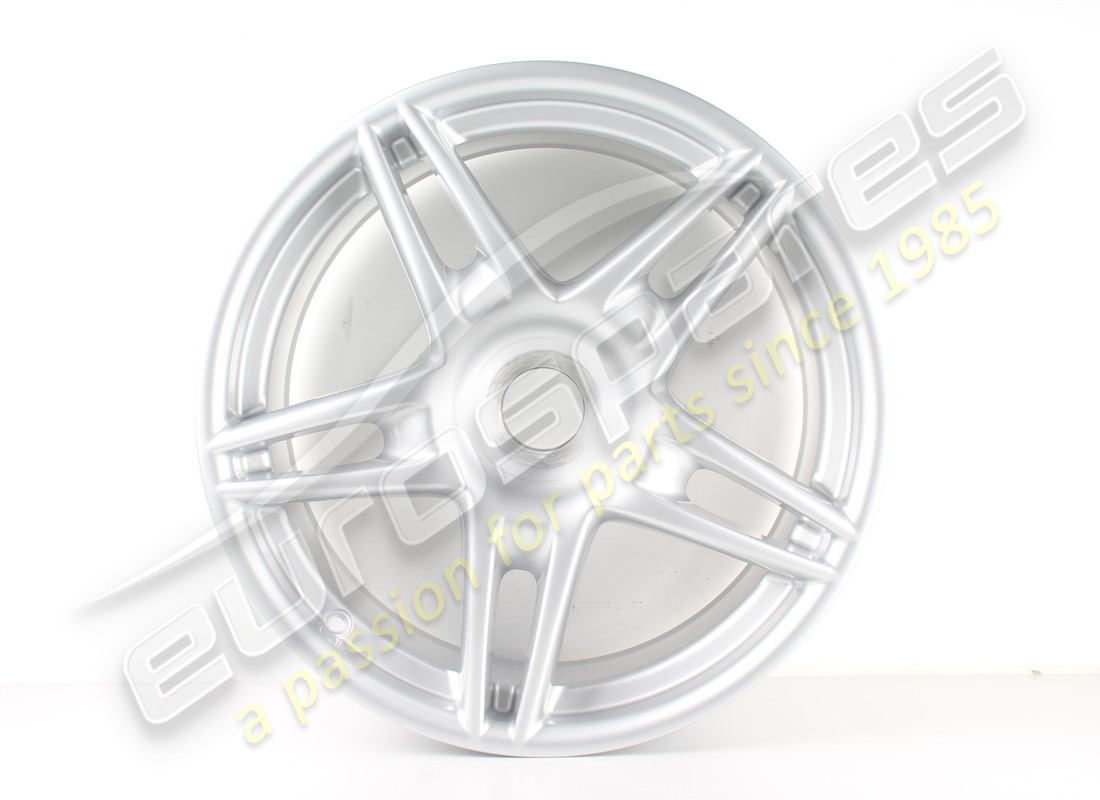 LLANTA RUEDA DELANTERA Ferrari REACONDICIONADA. NÚMERO DE PARTE 192918 (1)