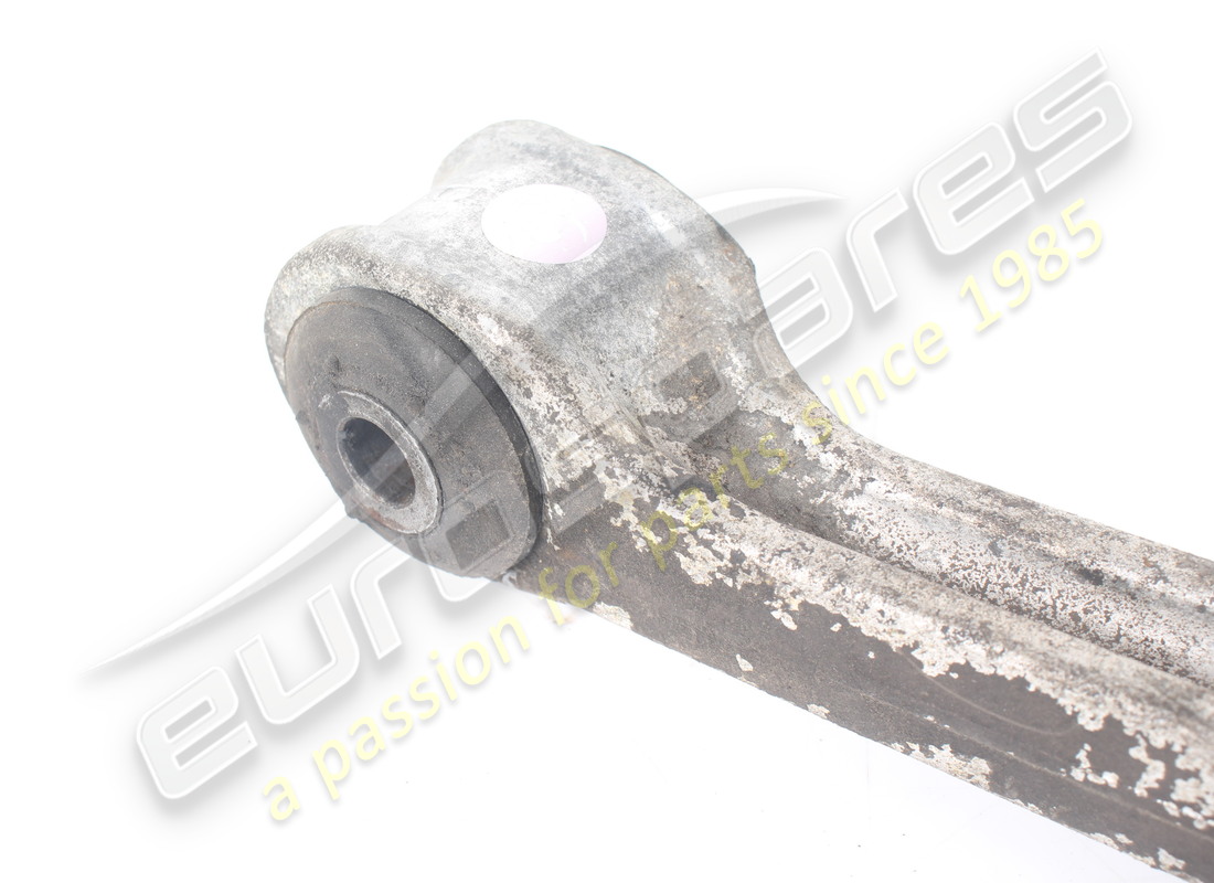 USADO MASERATI BRAZO INFERIOR DE SUSPENSIÓN DELANTERA DERECHA. NÚMERO DE PARTE 366600120 (2) usado maserati brazo inferior de suspensión delantera derecha. número de parte 366600120 (2)