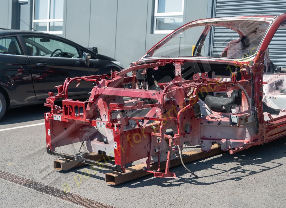 chasis delantero ferrari usado. número de parte eap1552616 (3)