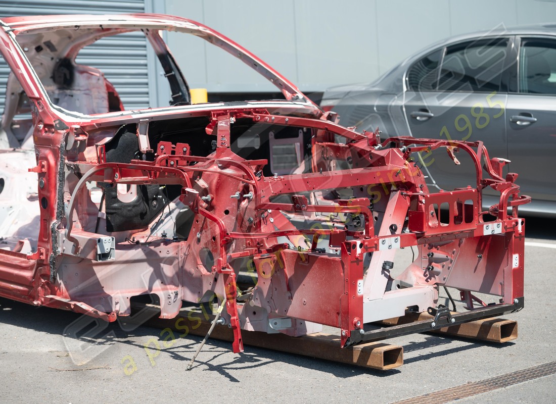 chasis delantero ferrari usado. número de parte eap1552616 (2)