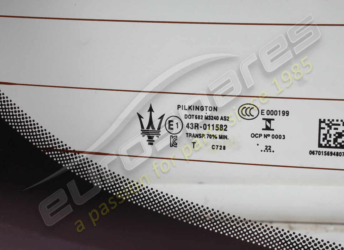 nuevo maserati vidrio de la ventana trasera. número de parte 673013373 (3)