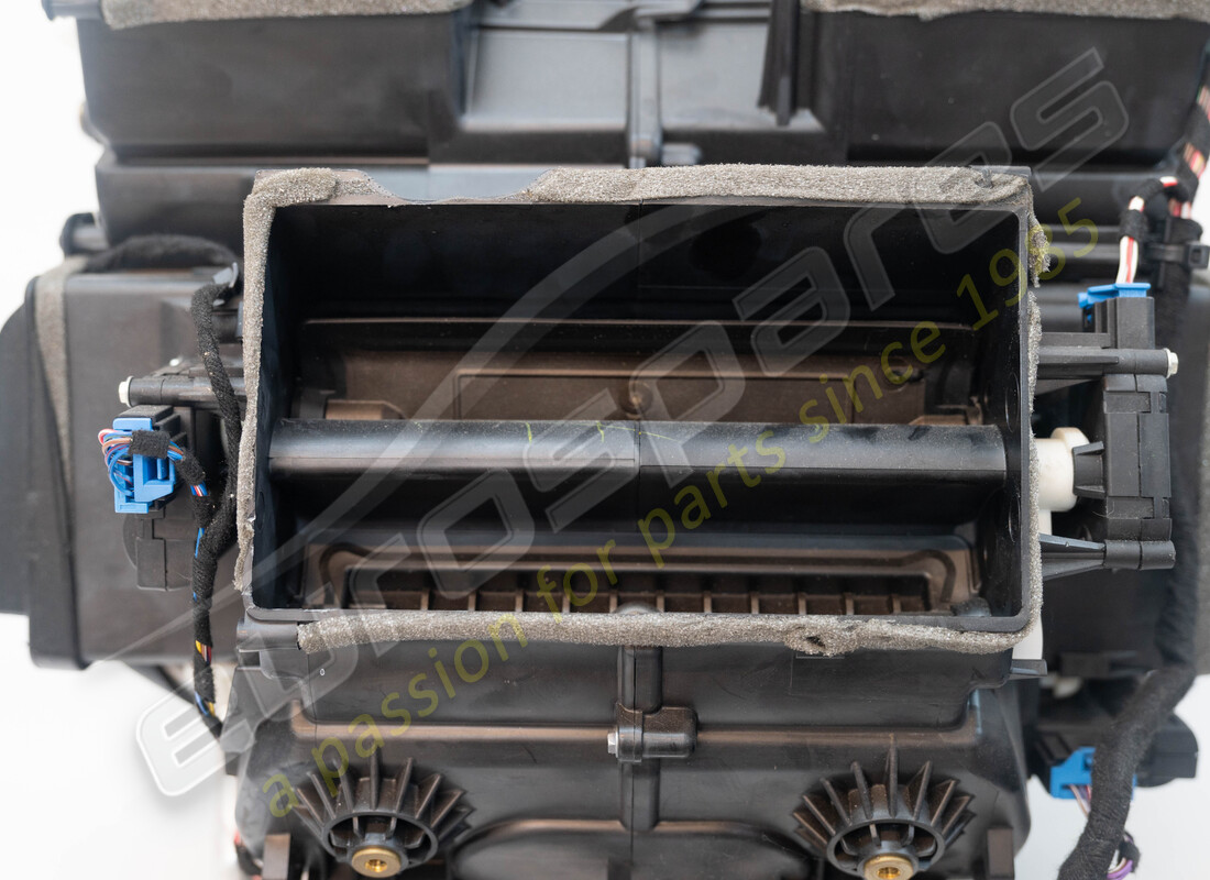 matriz del calentador dañada lamborghini. número de pieza 400820351c (3)
