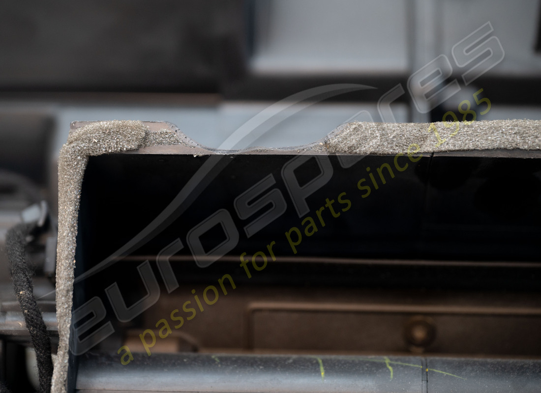 matriz del calentador dañada lamborghini. número de pieza 400820351c (4)