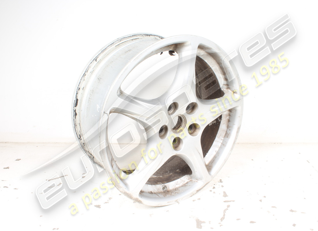 llanta de rueda delantera ferrari usada 8jx18. número de parte 194186 (5)