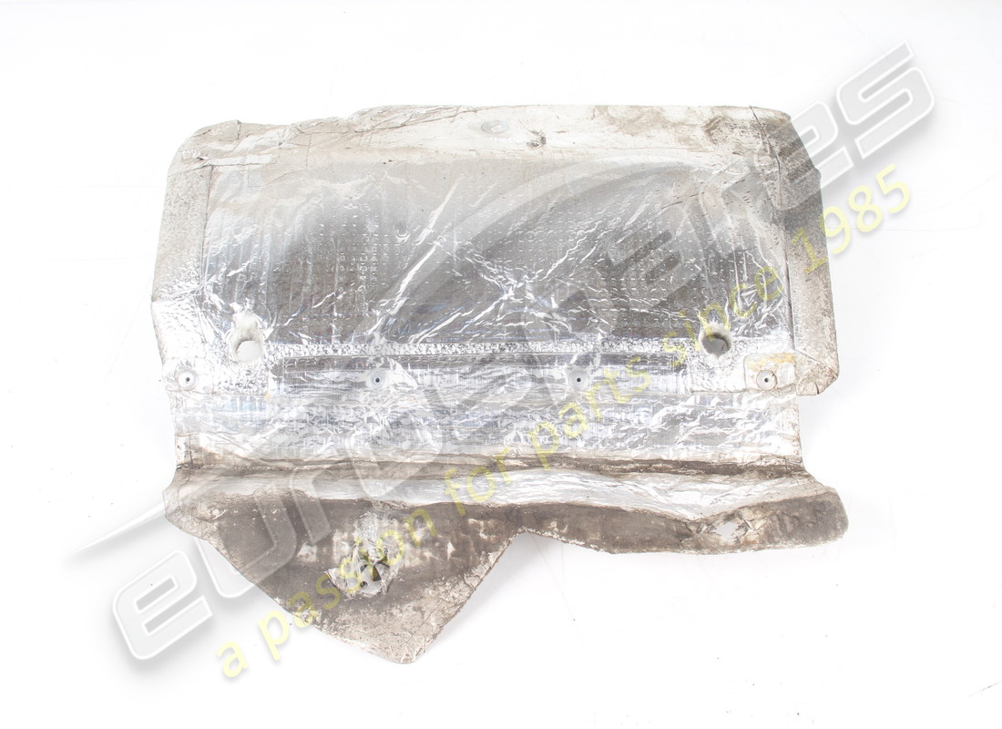 PROTECCIÓN TÉRMICA DEL SILENCIADOR RH FERRARI USADA. NÚMERO DE PARTE 87537900 (3) protección térmica del silenciador rh ferrari usada. número de parte 87537900 (3)