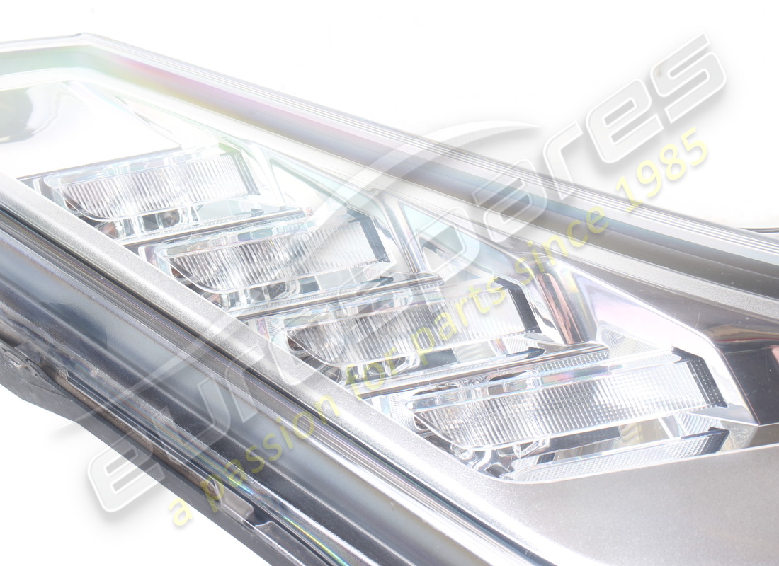 FARO BI-XENÓN DERECHO USADO FERRARI AFS. NÚMERO DE PIEZA 329982 (2) faro bi-xenón derecho usado ferrari afs. número de pieza 329982 (2)