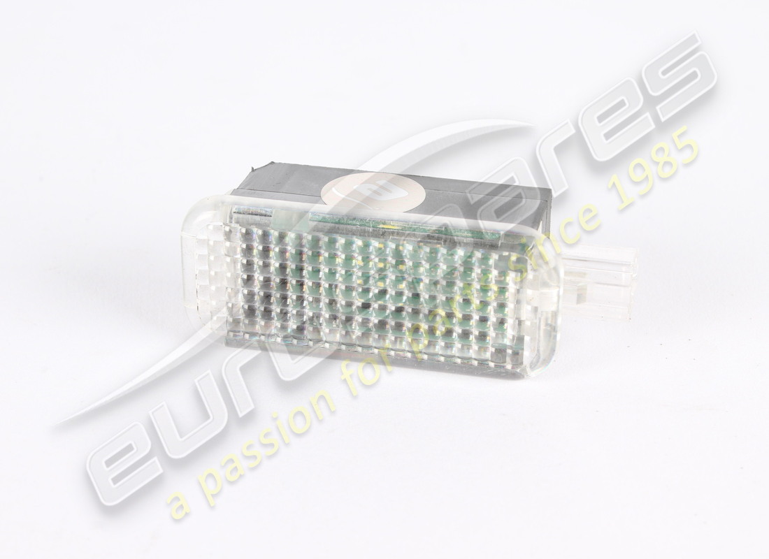 LUZ DE ENTRADA USADA Lamborghini FUSSRAUM. NÚMERO DE PIEZA 4E0947415A (1)
