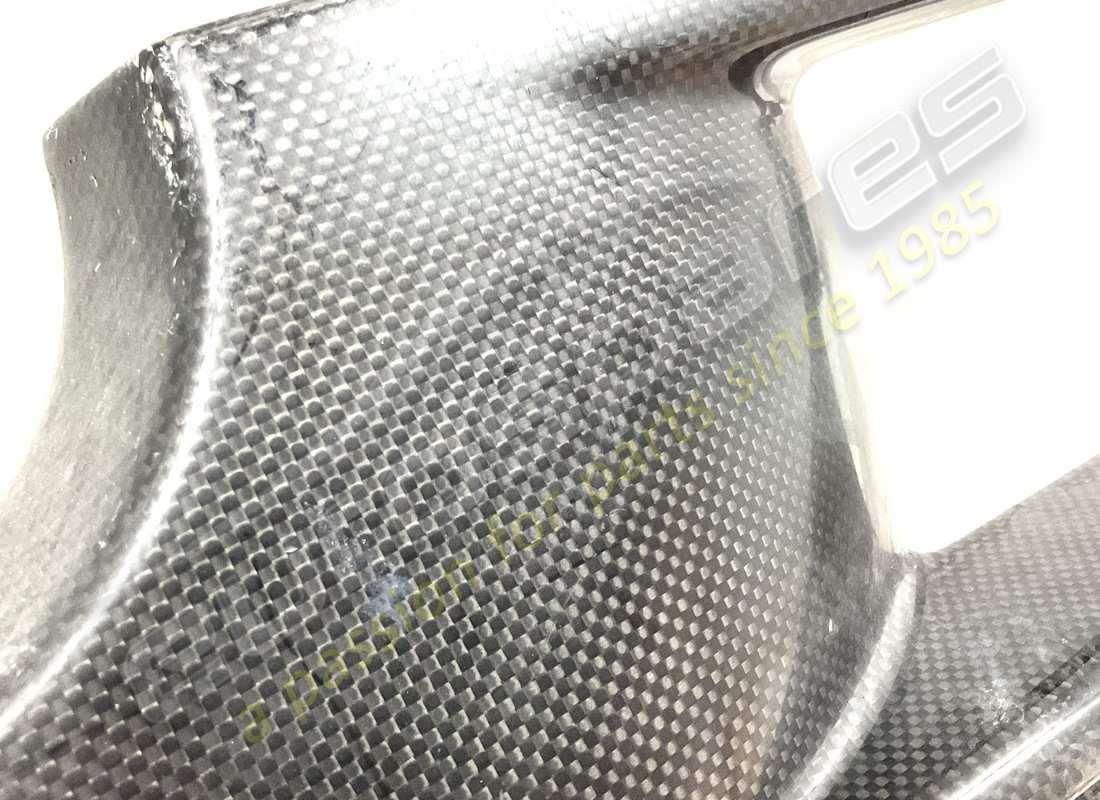 panel superior de carbono superior del parachoques trasero ferrari usado. número de parte 69579600 (4)
