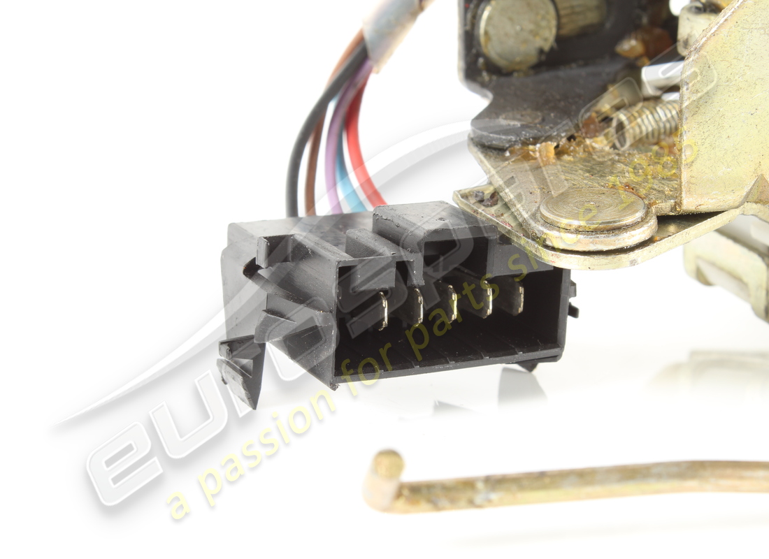cerradura de puerta izquierda ferrari usada. número de parte 64312600 (2)