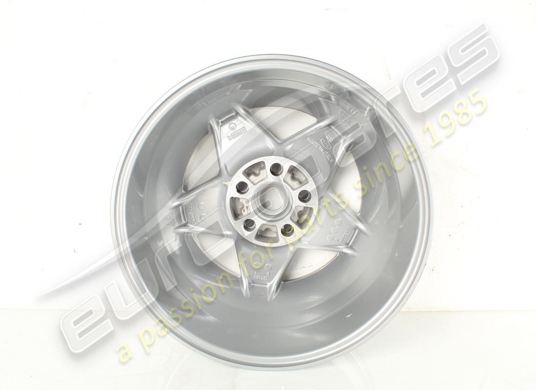 LLANTA DE CARRETERA REACONDICIONADA FERRARI 180 TR 415. NÚMERO DE PIEZA 127151 (4) llanta de carretera reacondicionada ferrari 180 tr 415. número de pieza 127151 (4)