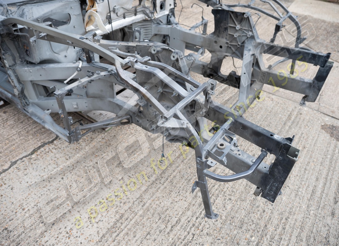 chasis delantero completo con cortafuegos usado eurospares. número de pieza eap1721806 (3)