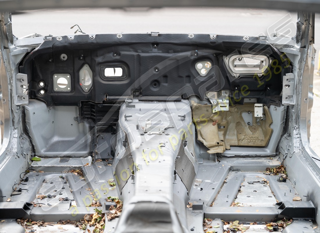 chasis delantero completo con cortafuegos usado eurospares. número de pieza eap1721806 (5)
