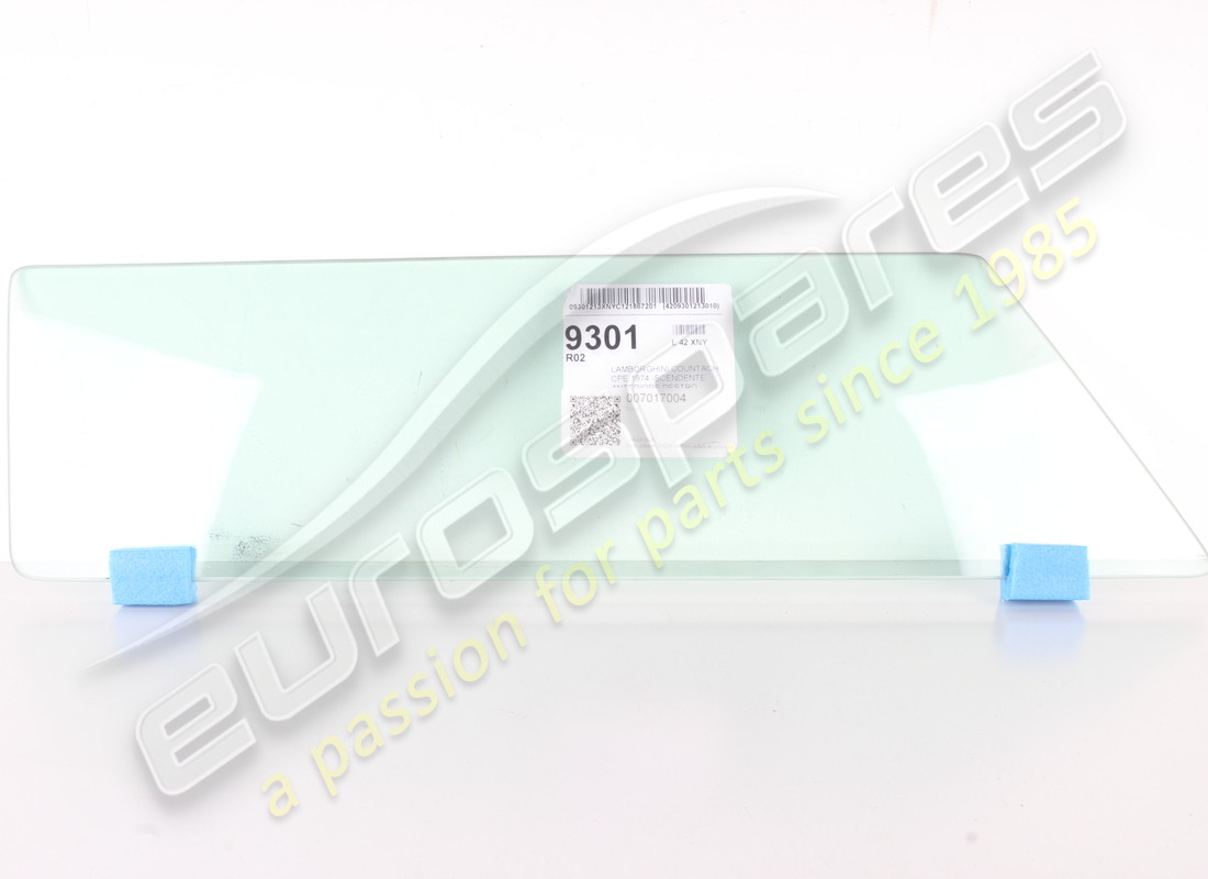 VIDRIO SUPERIOR DERECHO NUEVO OEM. NÚMERO DE PIEZA 007017004 (1)