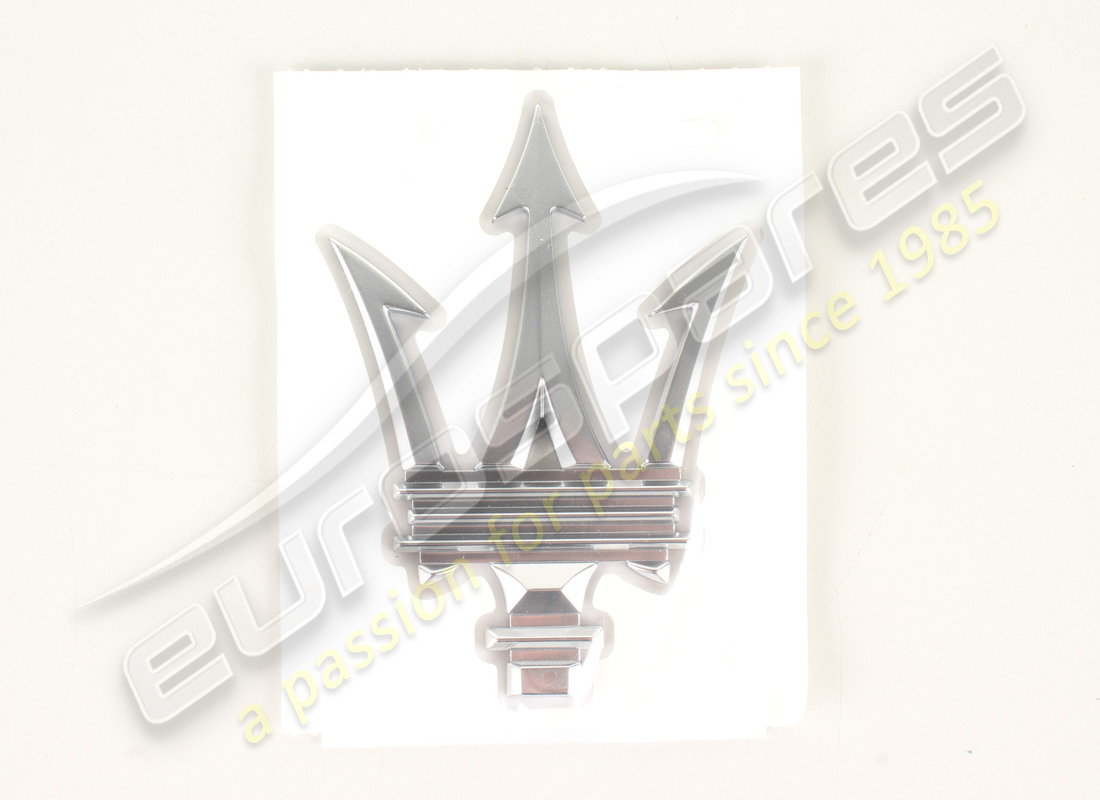 nuevo emblema rh maserati. número de pieza 670161370 (1)