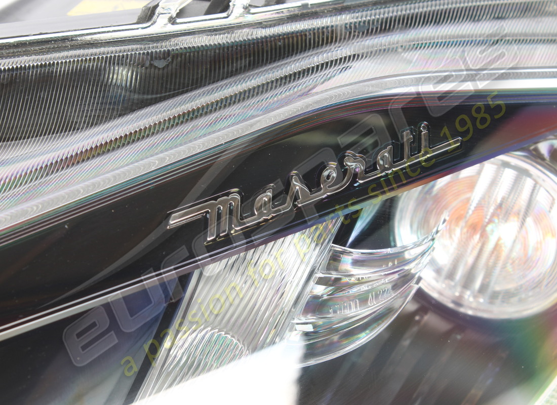 faro delantero izquierdo maserati usado. número de parte 350572 (3)
