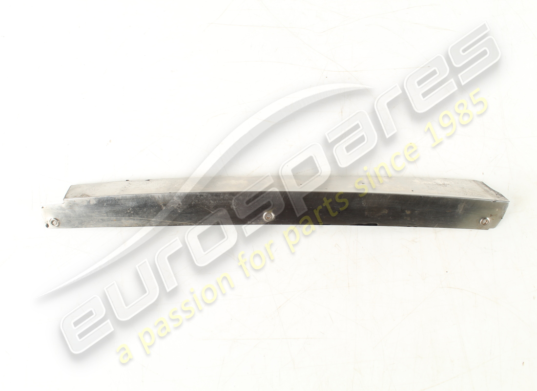 MOLDURA RH Ferrari USADA. NÚMERO DE PARTE 2554260108 (1)