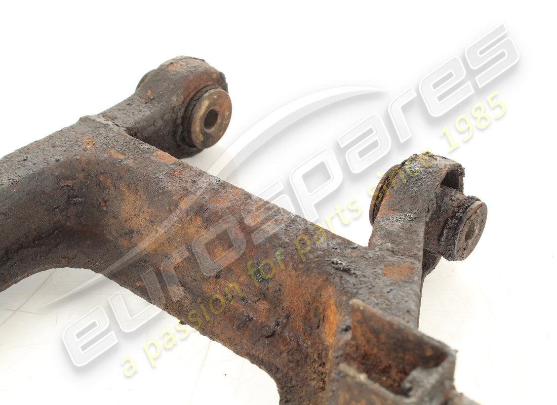 palanca inferior de suspensión trasera derecha usada ferrari. número de pieza 117805 (3)