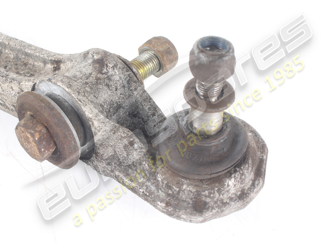 USADO MASERATI BRAZO INFERIOR DE SUSPENSIÓN DELANTERA DERECHA. NÚMERO DE PARTE 366600120 (3) usado maserati brazo inferior de suspensión delantera derecha. número de parte 366600120 (3)