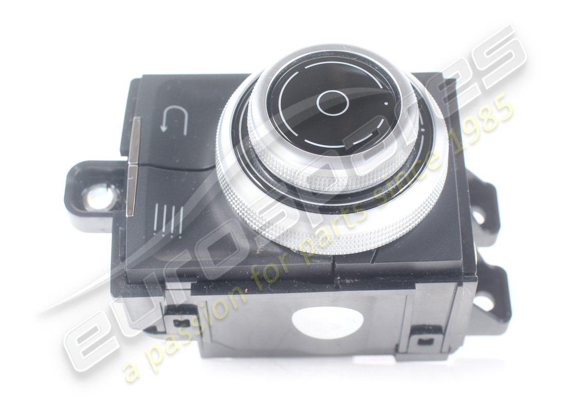 USADO Maserati PERILLA GIRATORIA RHD. NÚMERO DE PIEZA 670110724 (1)